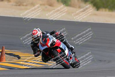 media/Oct-03-2022-Moto Forza (Mon) [[5f077a3730]]/Intermediate Group/Session 2 (Turn 10)/